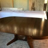 Round vintage Baumann table