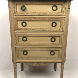 Commode de style Louis XVI en bois laqué crème, vers 1900
