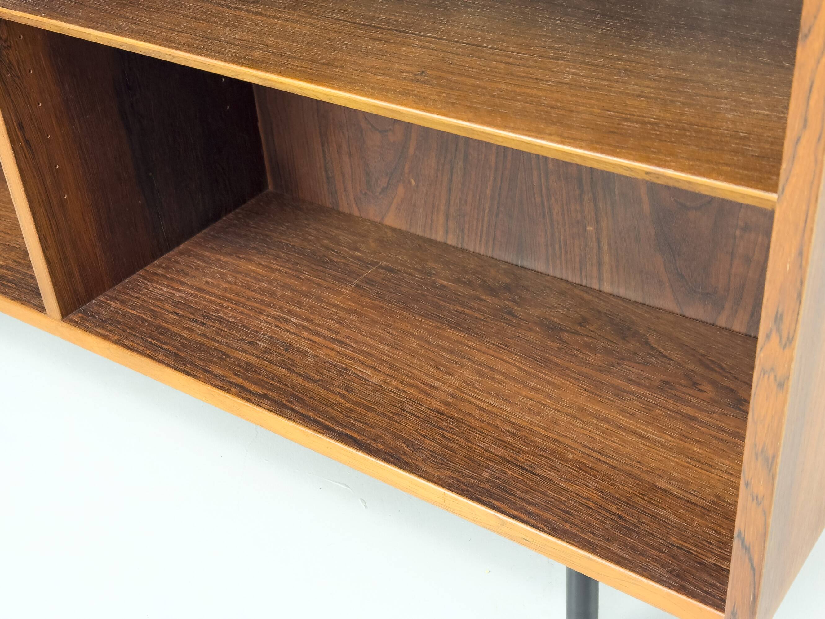 Bibliothèque danoise vintage par Carlo Jensen pour Hundevad & Co., années 1960