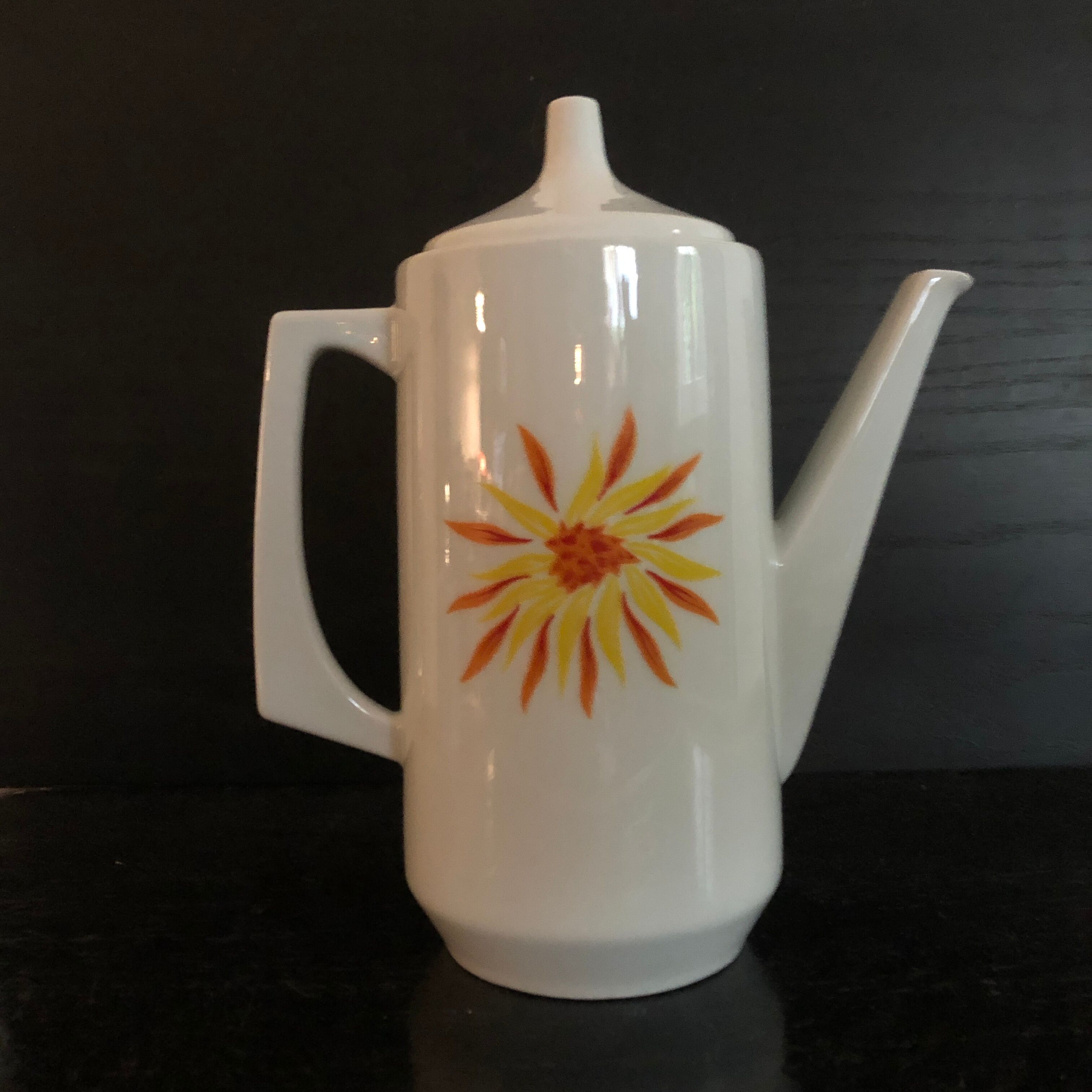 Cafetière et pot à lait