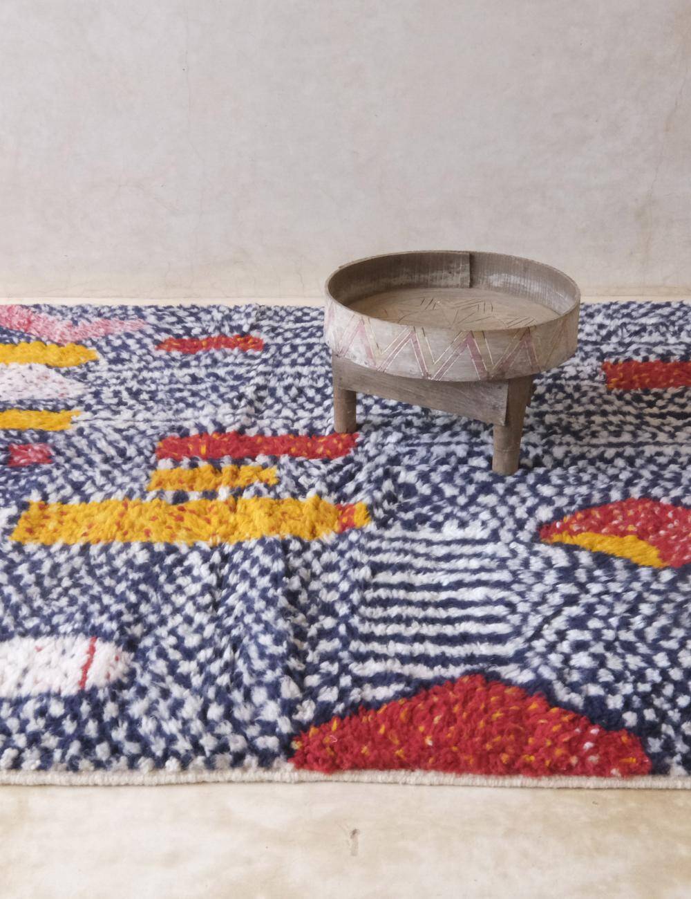 Contemporary Moroccan Rug - 249 x 160 cm