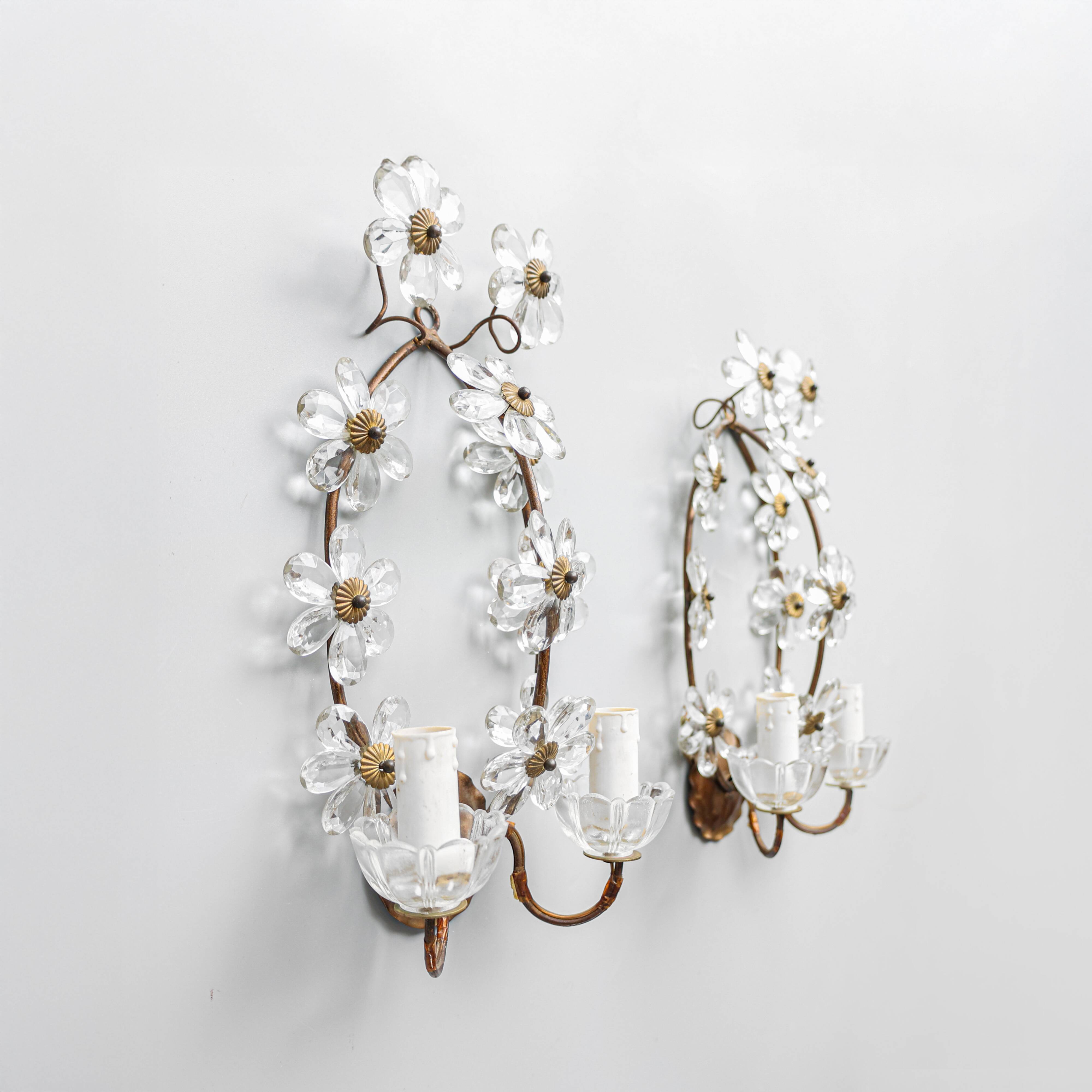 Set of 2 Banci Firenze wall sconces, brass / crystal glass 1950s, Italy.