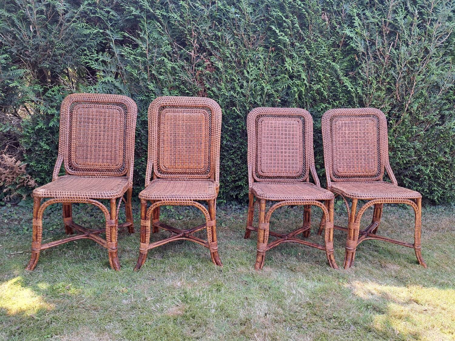4 chaises Perret et Vibert en bambou et rotin