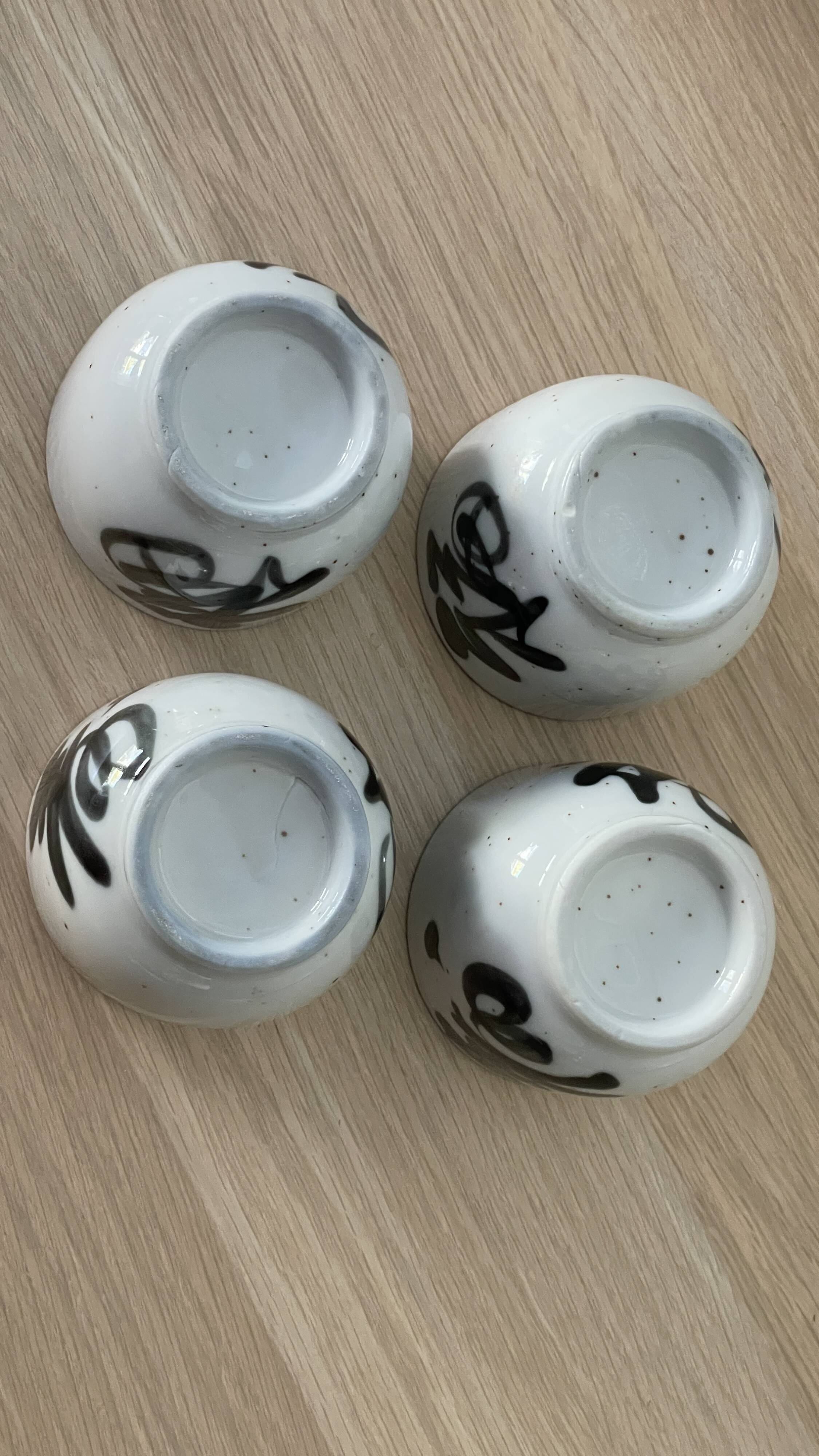 4 vintage stoneware cups