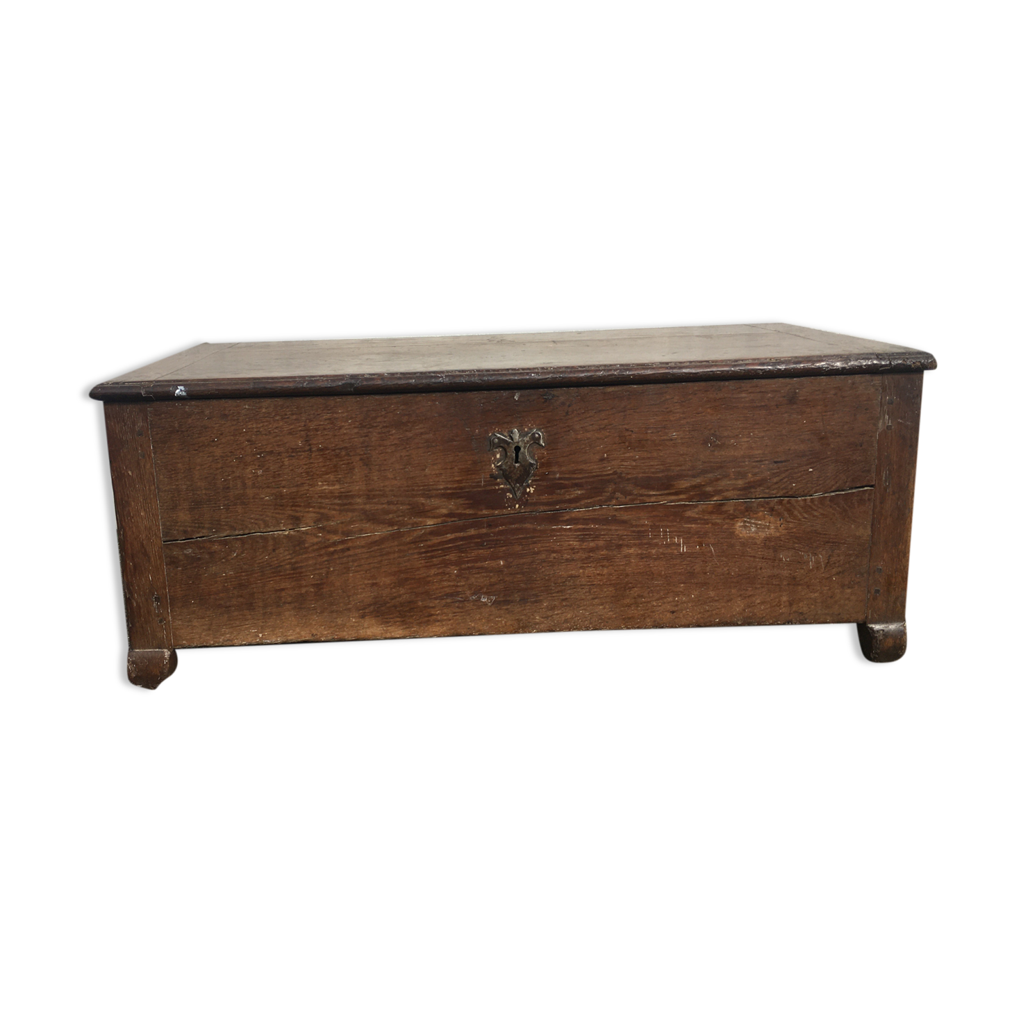 Old solid oak chest early XVIII Brutalist