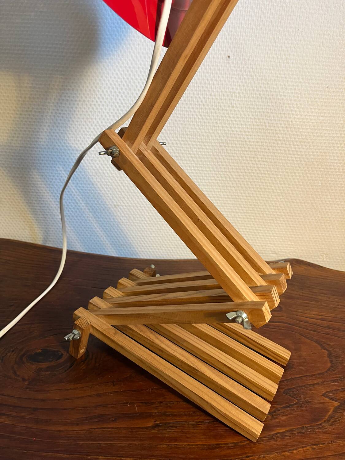 Wooden accordion wall lamp