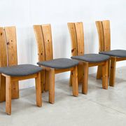Ensemble de quatre chaises sculpturales brutalistes en chêne