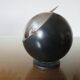 Cendrier " boule " en métal années 70