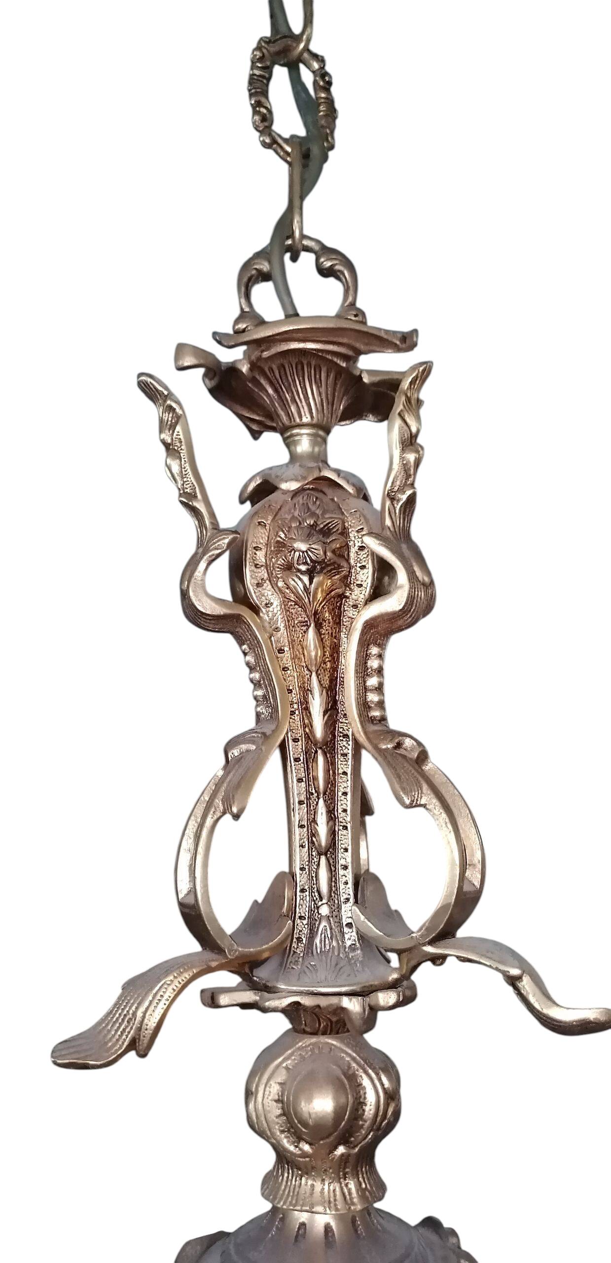 Lampadario in bronzo a 12 luci in stile Luigi XVI