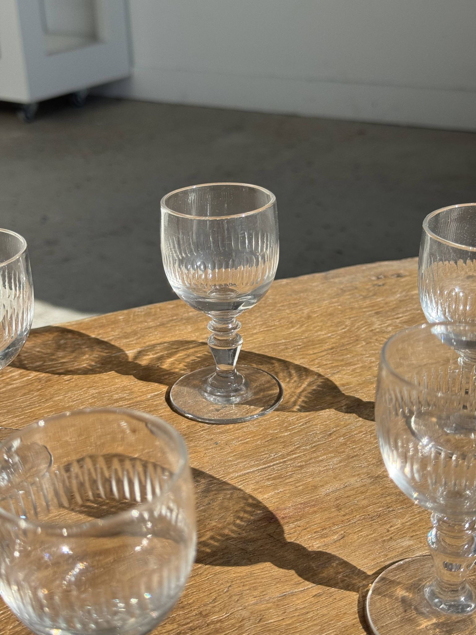Set of 5 mini liqueur glasses on a stem H10 D8