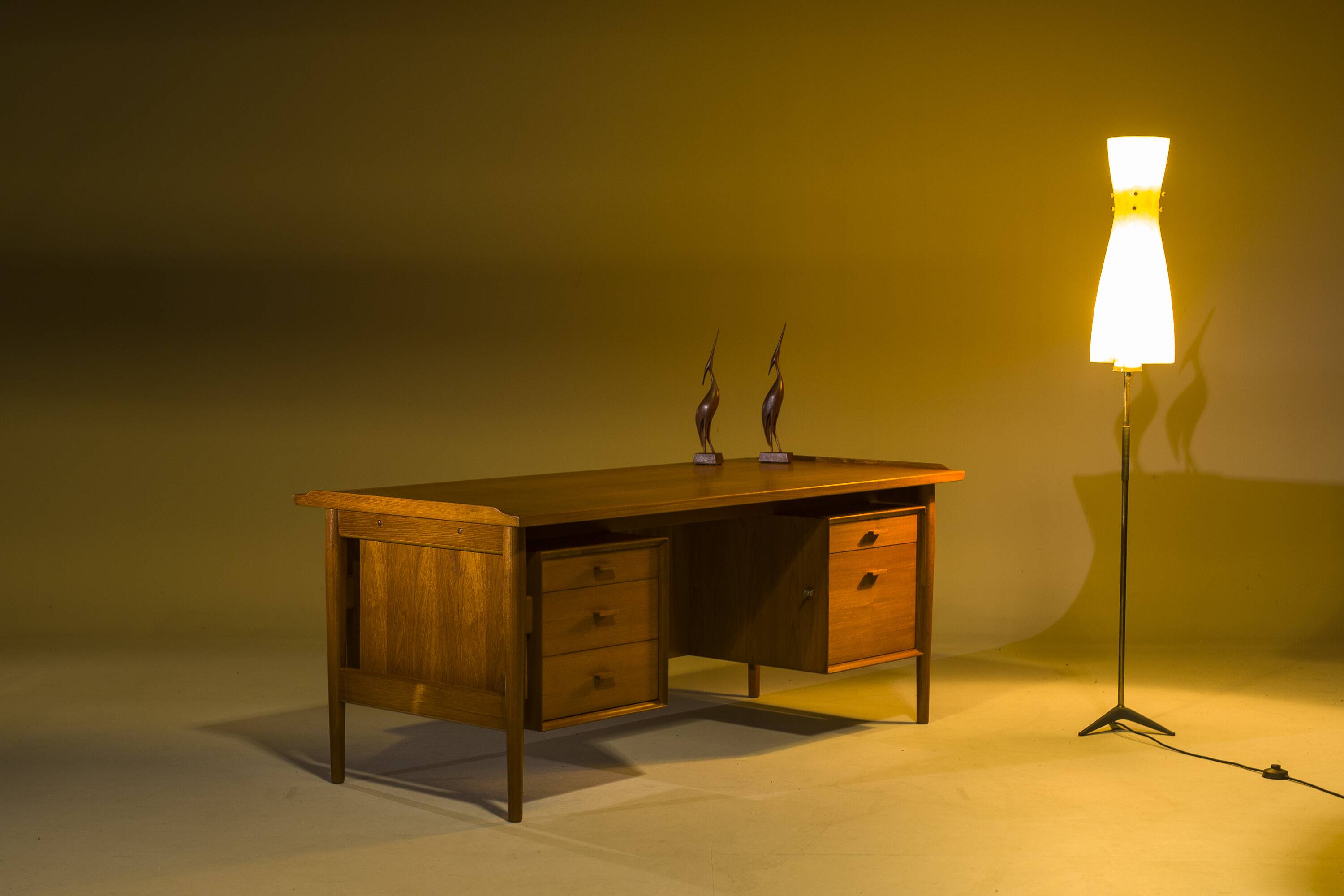 Model 207 Desk in Teak by Arne Vodder for Sibast, 1960s