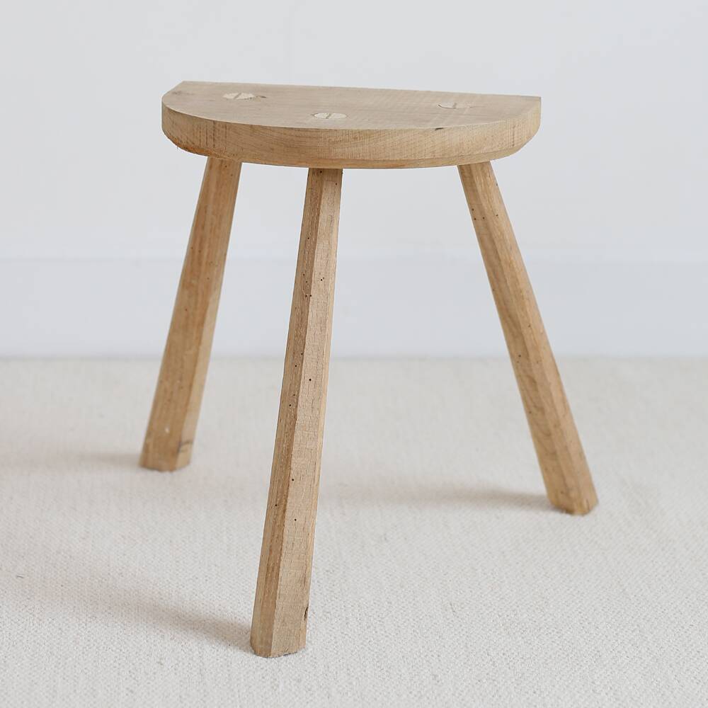 Tripod stool