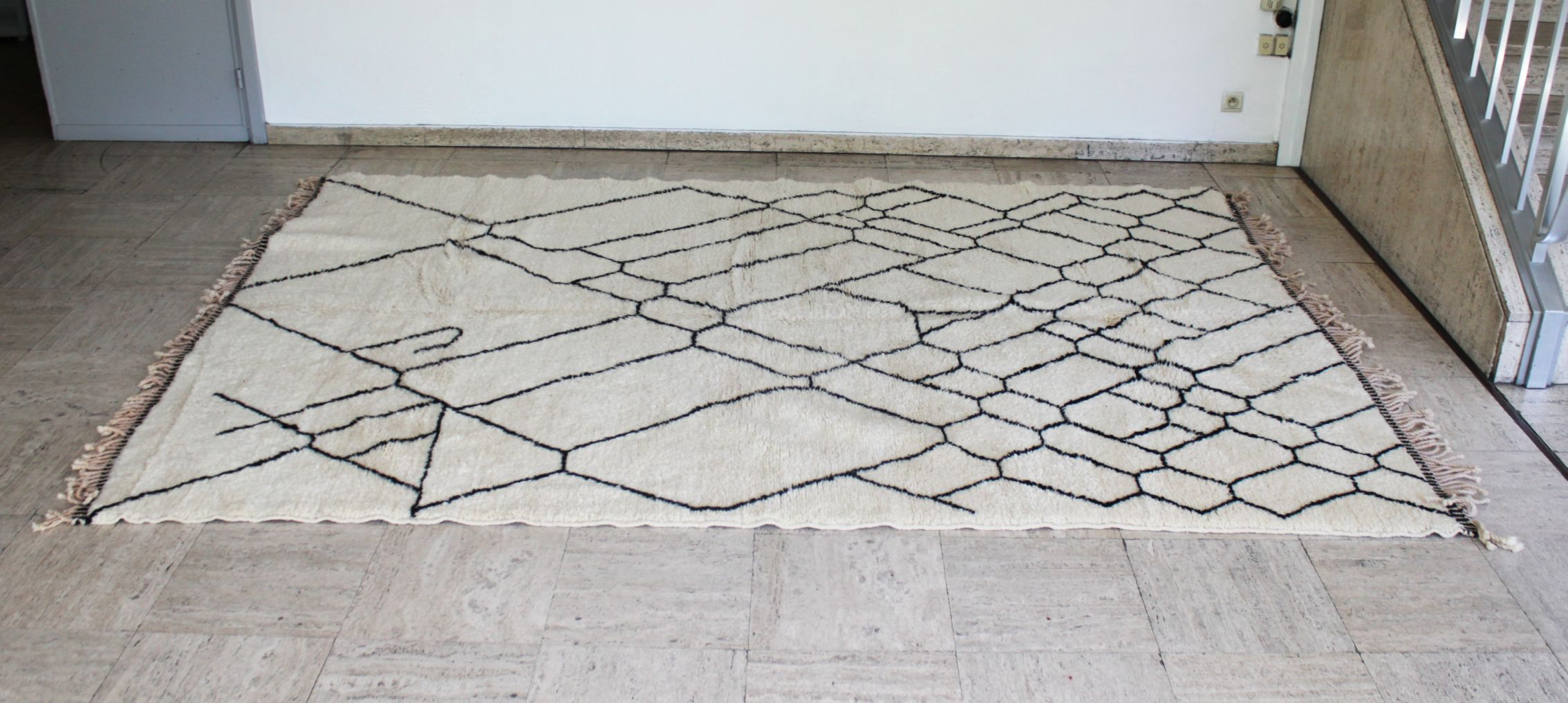 Berber carpet, Beni Ouarain, 220x305.