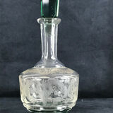 Carafe and batch of 5 engraved crystal glasses