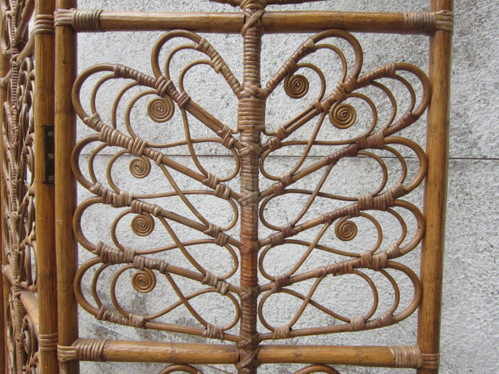 Rattan screen peacock 70s