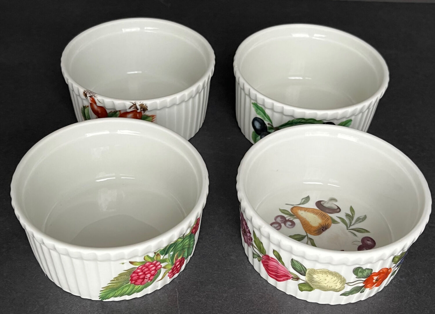 Set of 4 ramekins in Paris porcelain