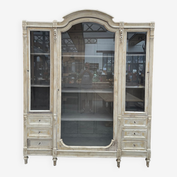 Grande armoire vitrine de style Louis XVI