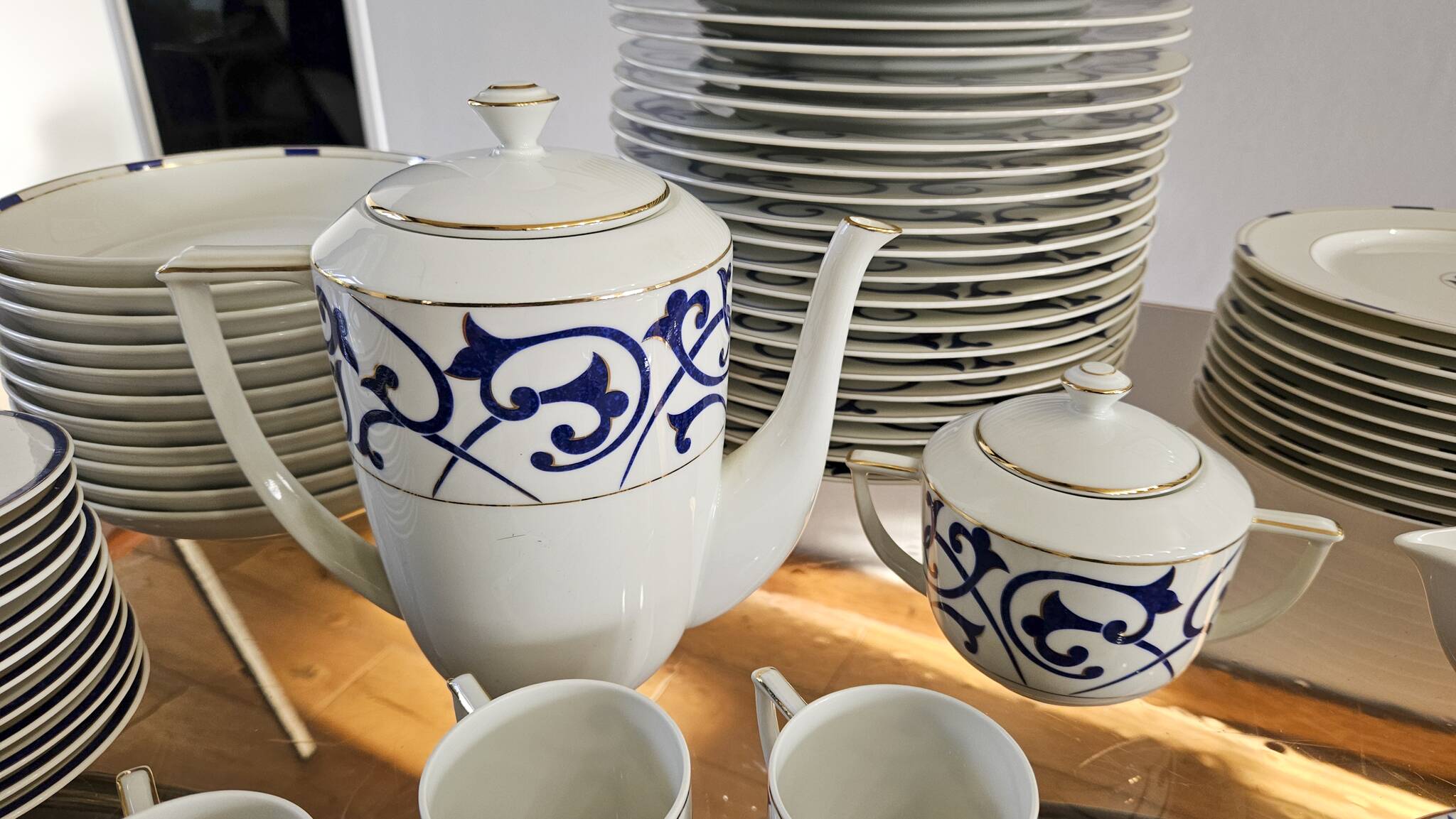 Limoges porcelain service Letang Remy, Odessa Pearl China collection.