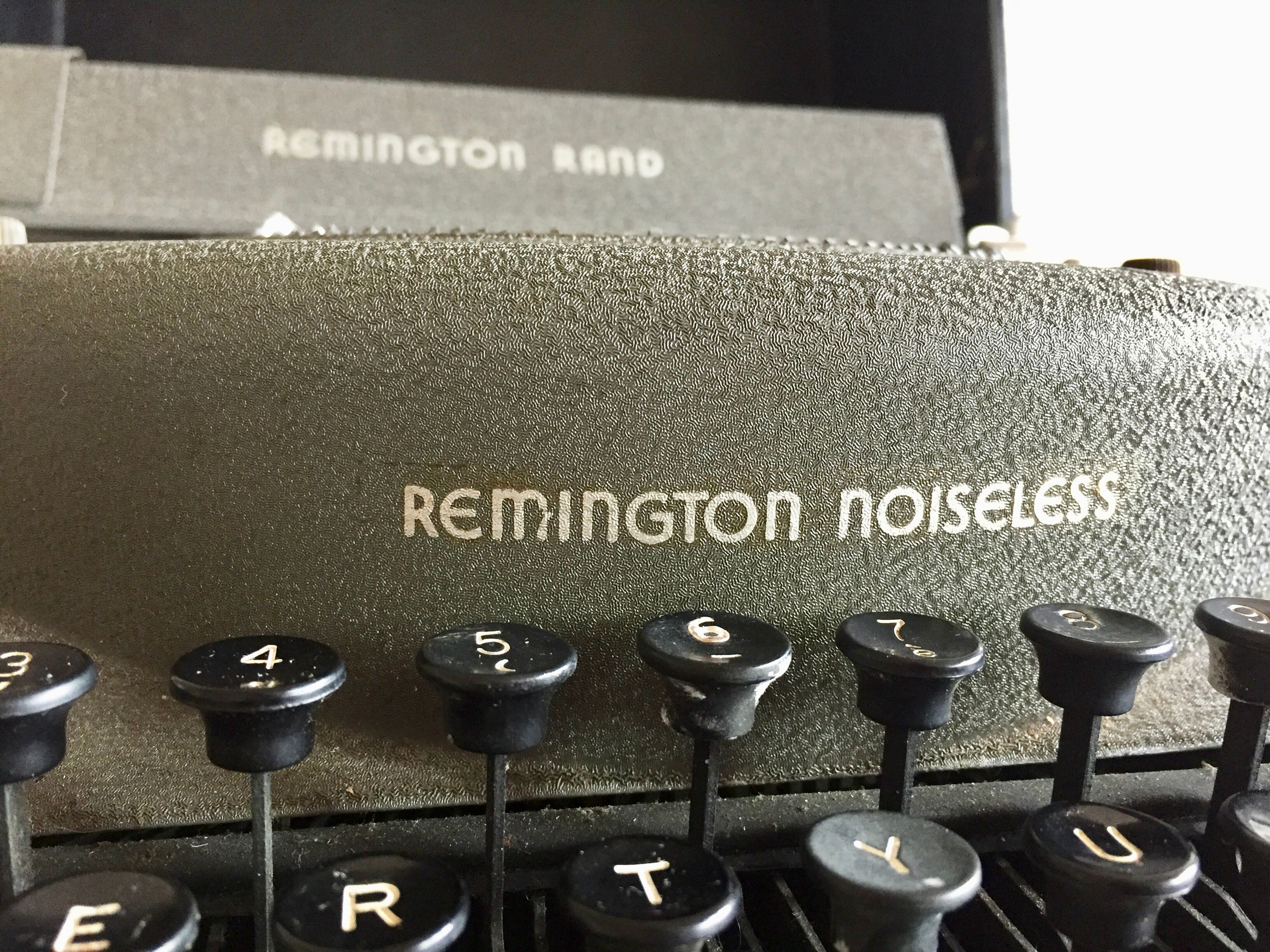 Typewriter Remington Noiseless 1930