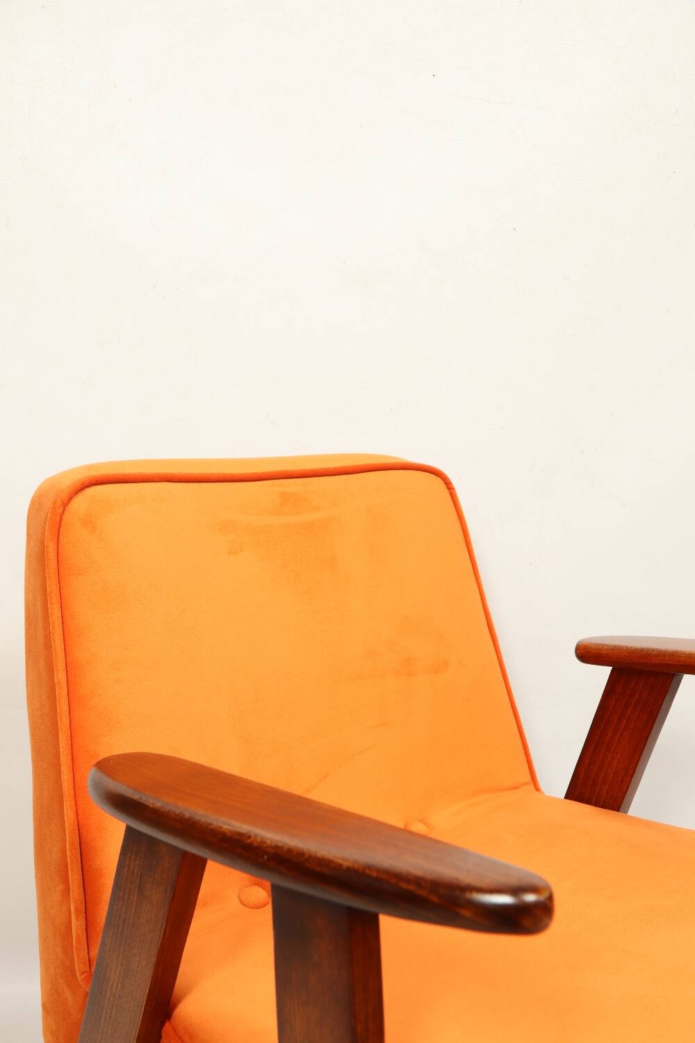 Scandinavian orange velvet armchair by Chierowski, 1962