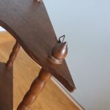 Hanging corner wall shelf