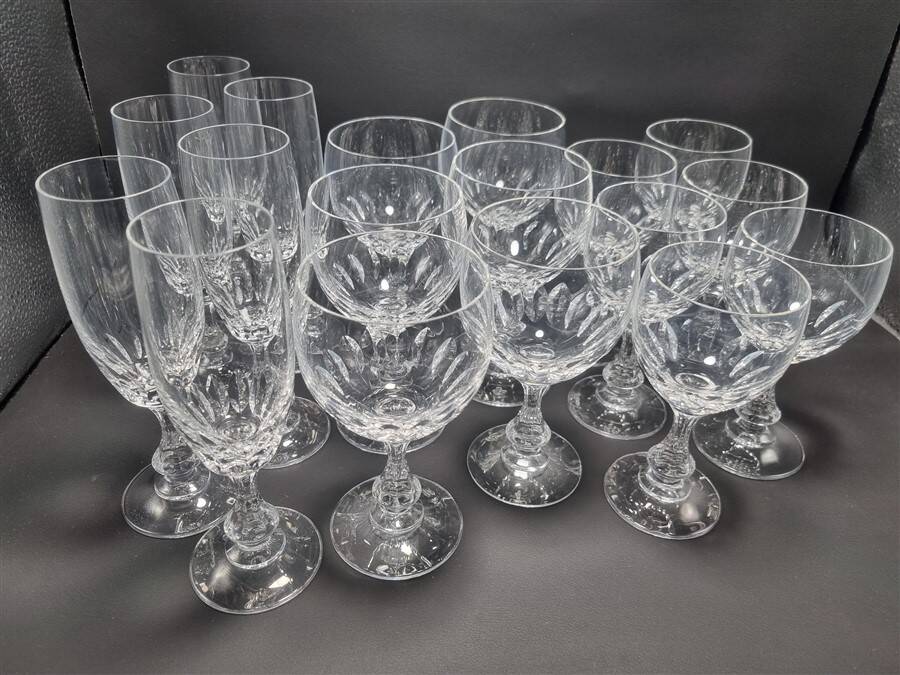 Crystal glassware set - 18 pieces