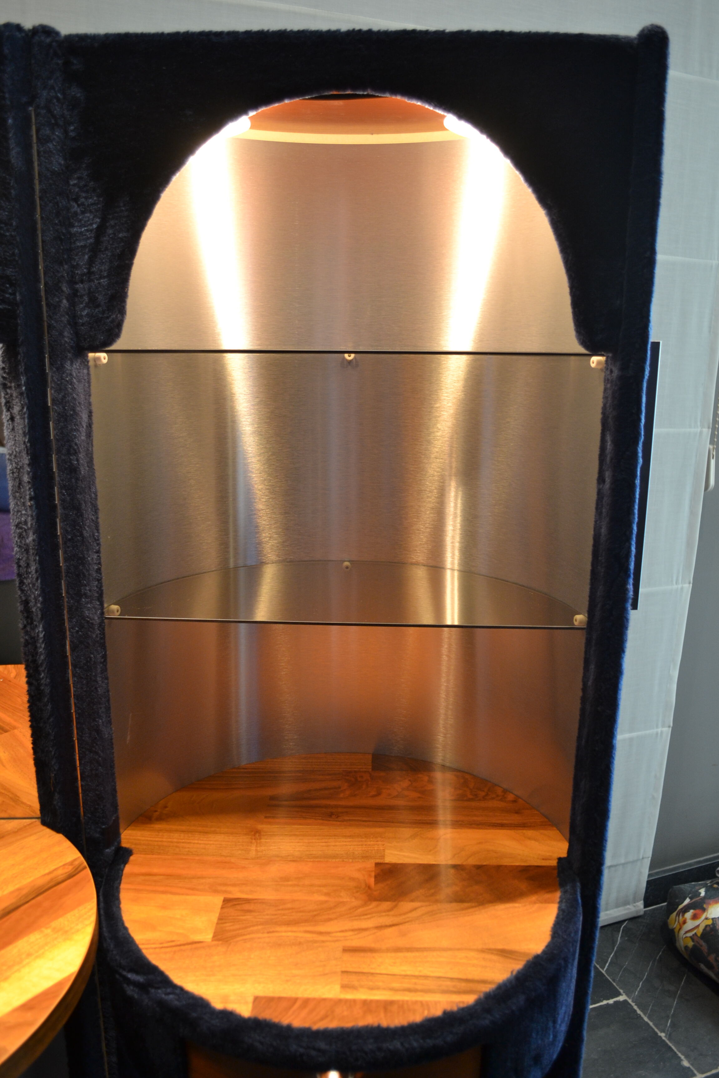 70's moumoutte dressing table, distributed by Roche Bobois