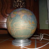 Perrina 1950 glass globe