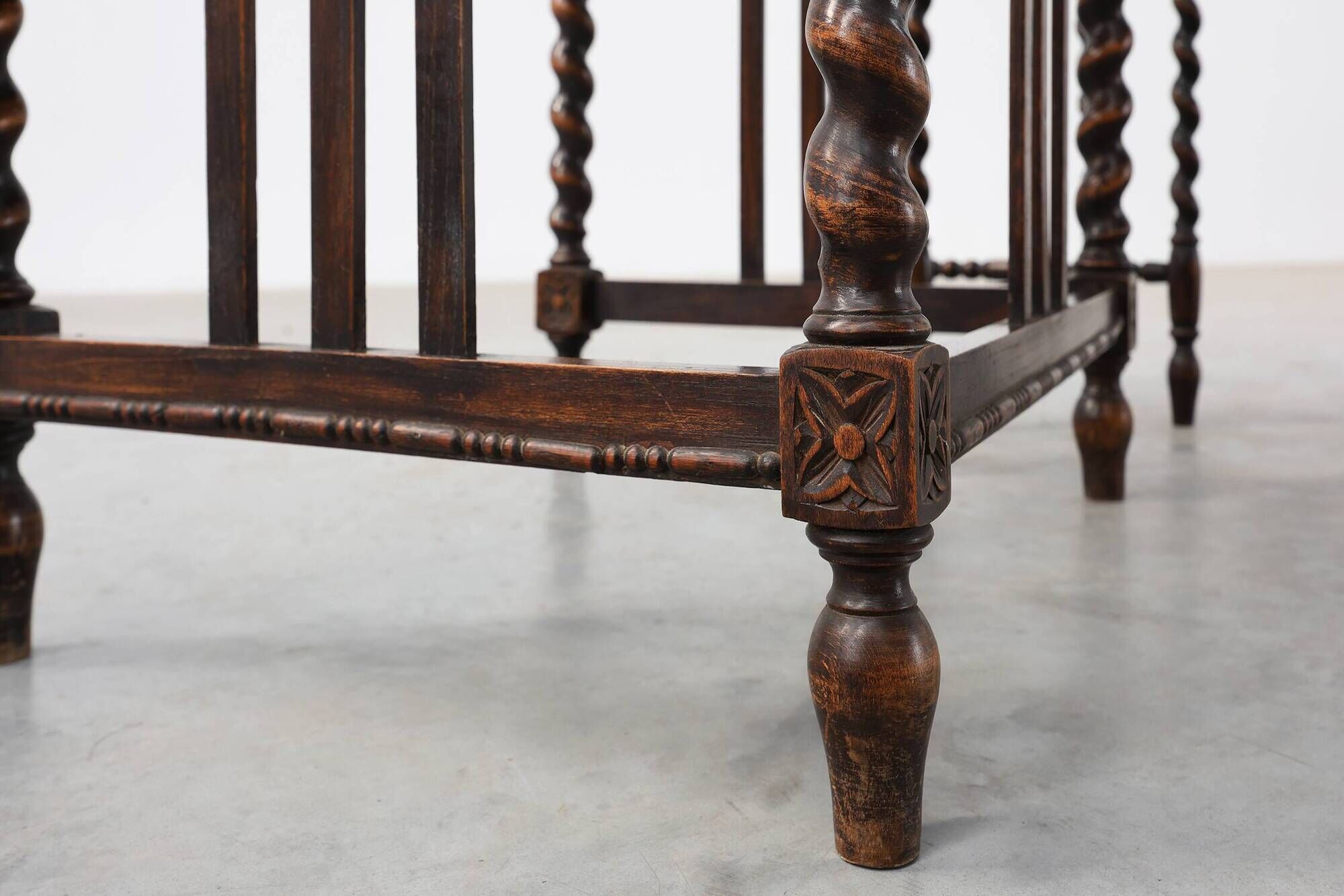 Set of Four Oak Barley Twist Nesting Tables, England, circa 1900n