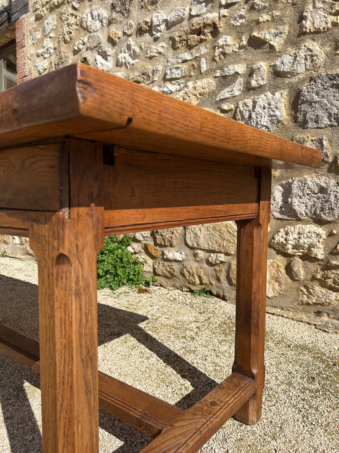 Farm table
