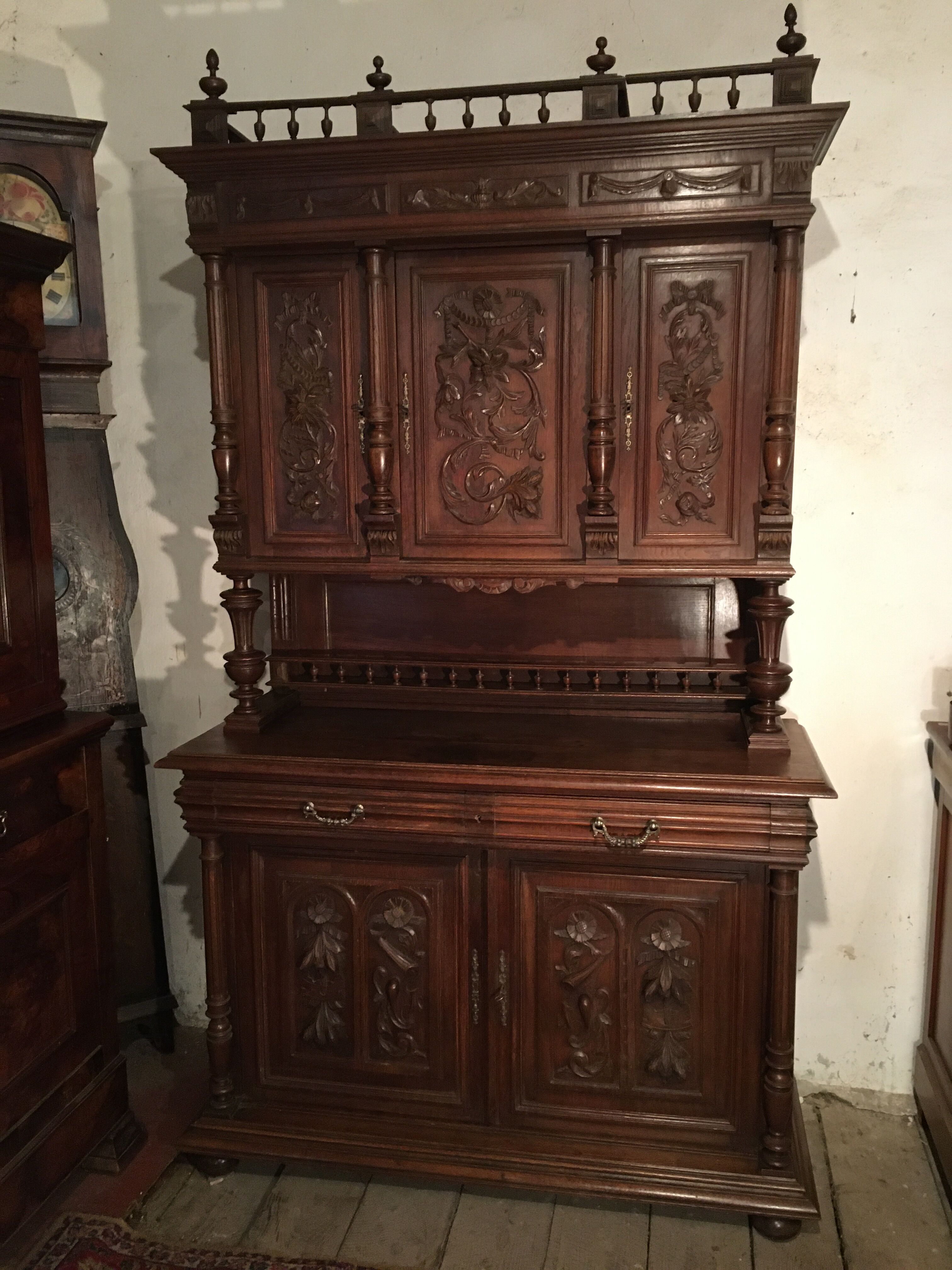 Buffet 2 corps Henri II en chêne époque XIX°