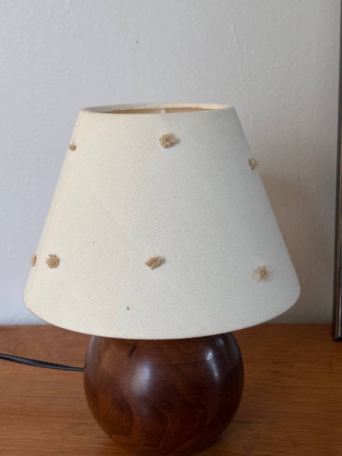 Lampe boule en bois