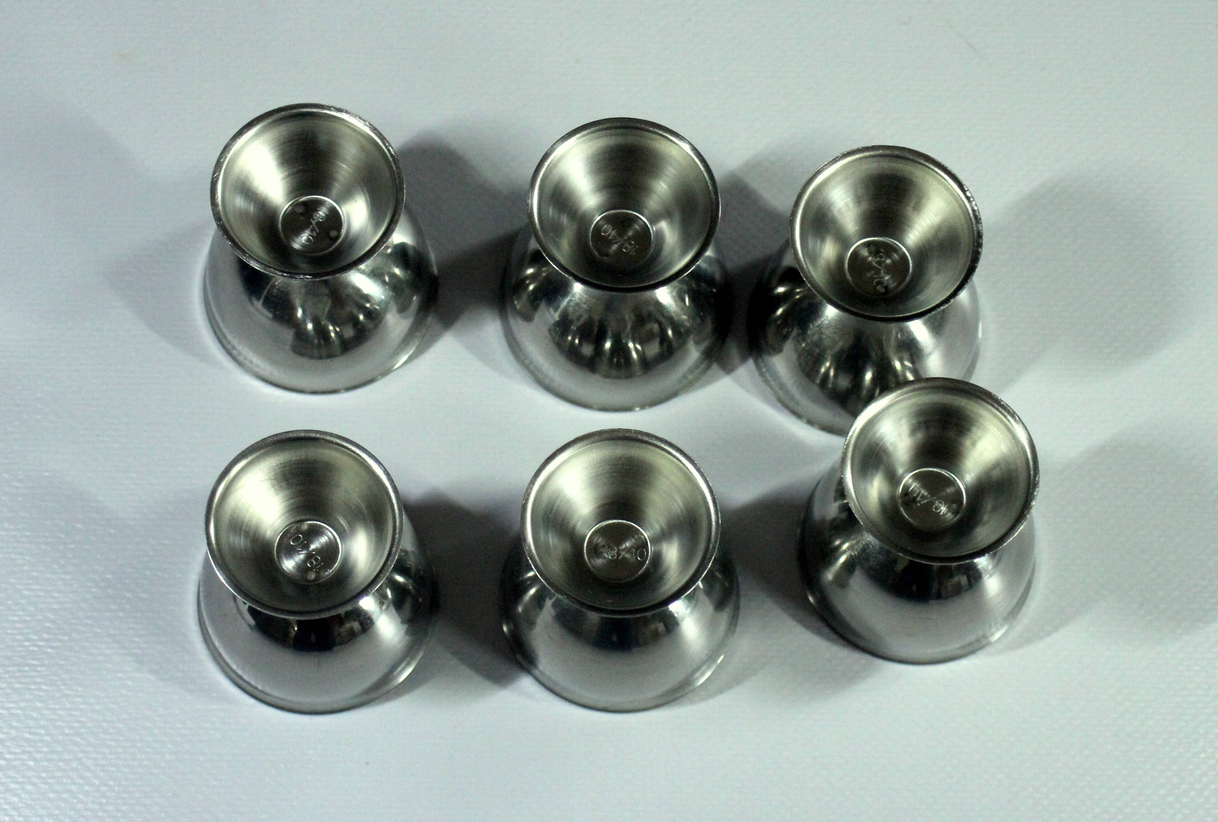 6 stainless steel egg cups - Vintage
