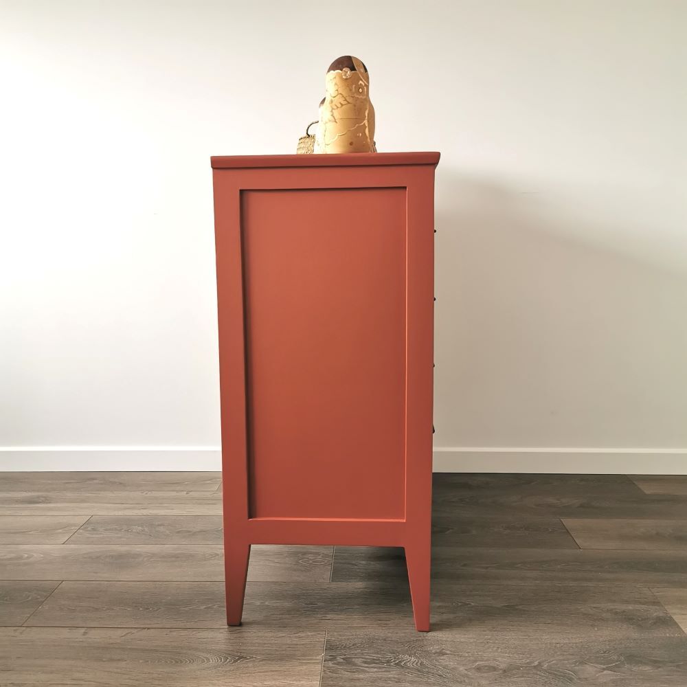 Vintage chest of drawers