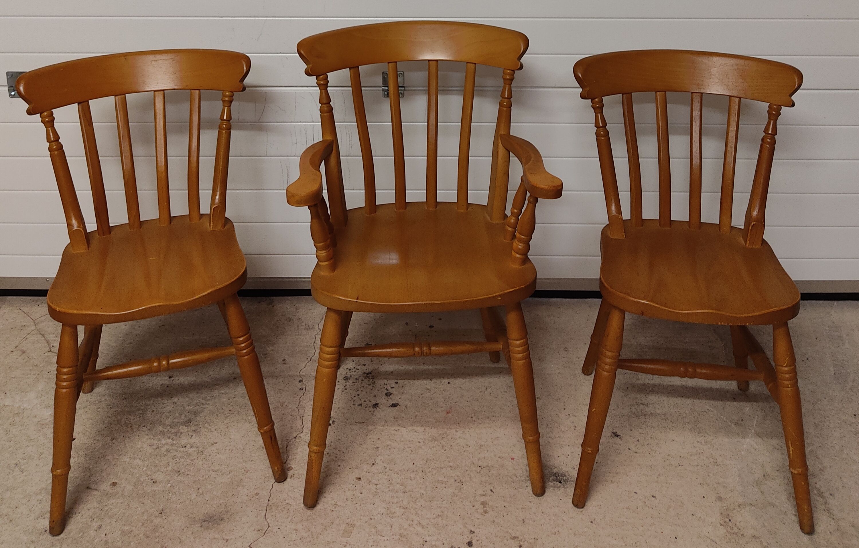 Set of country chairs and armchairs