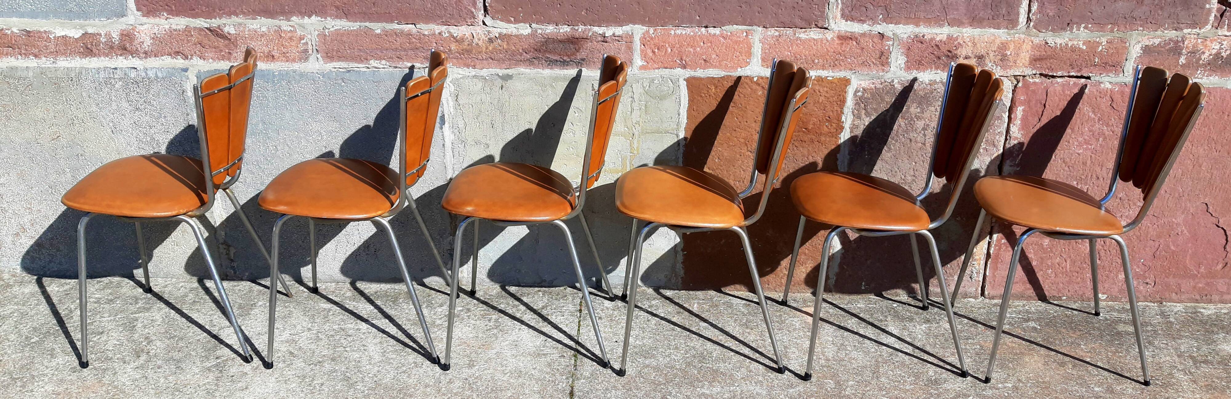 Lot de 6 chaises "pétale" de Soudéxvinyl