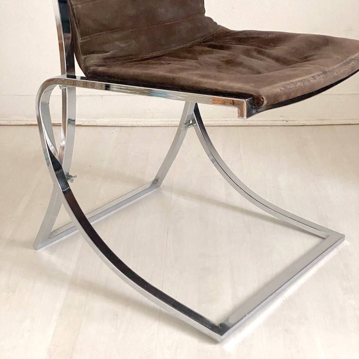 Vintage Italian design chair from the 1970s