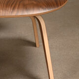 Charles & Ray Eames LCW walnut lounge chair for Herman Miller