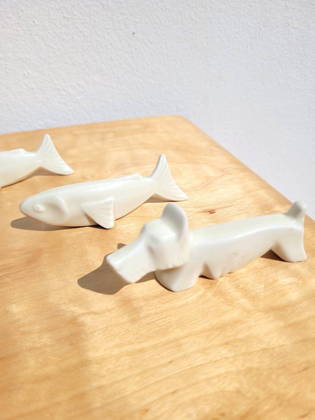 Ceramic animal knife holders
