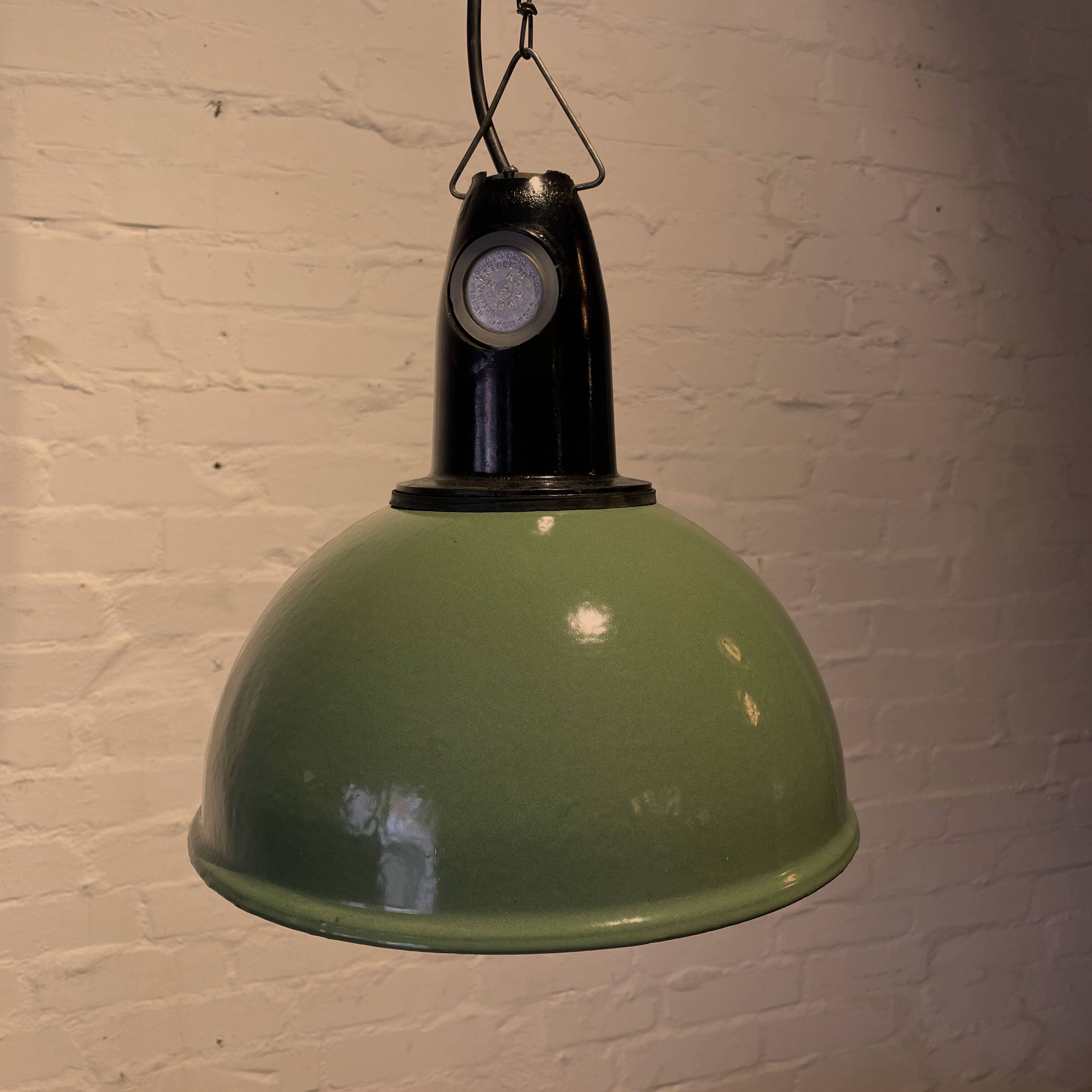 „Anja“ Ukrainische Emailleleuchte grün