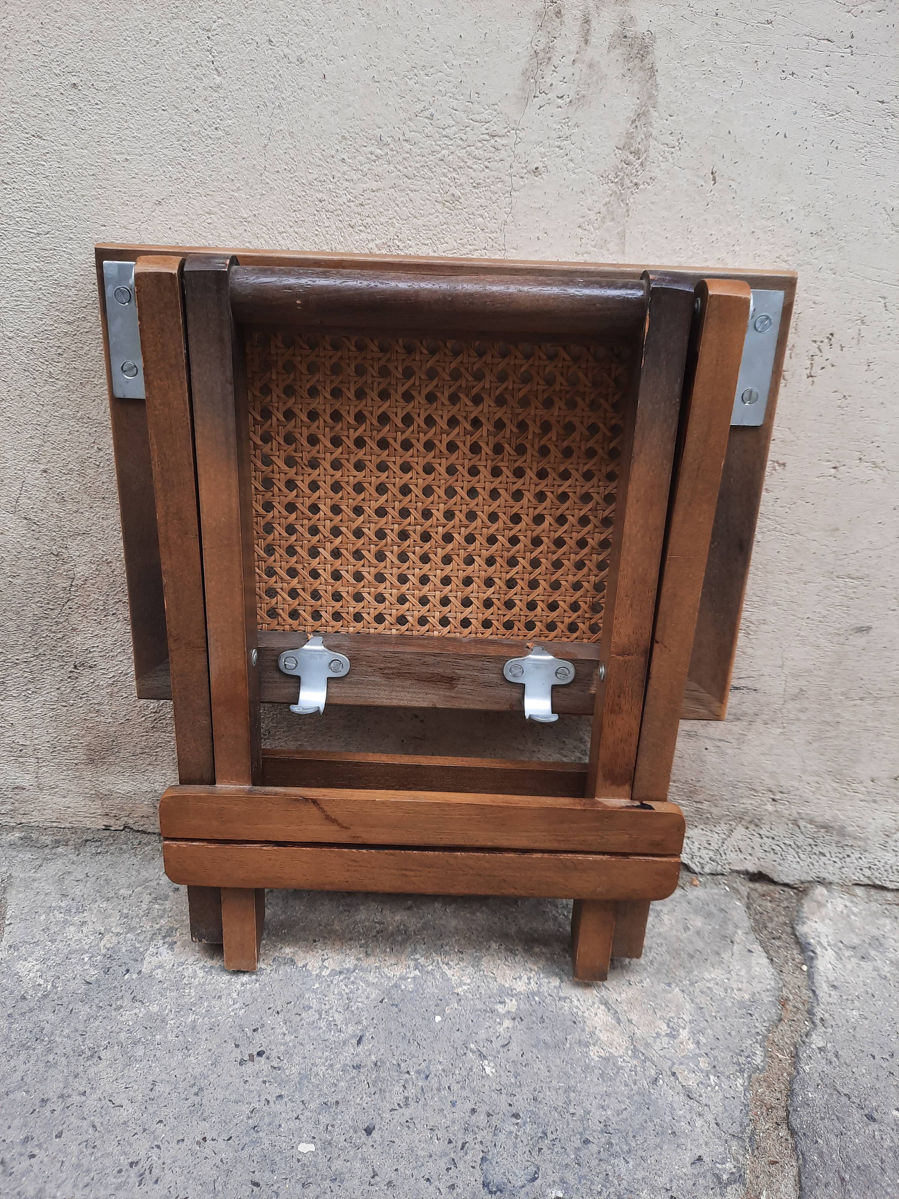 Folding stool cannage