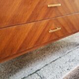 Commode vintage design chevrons