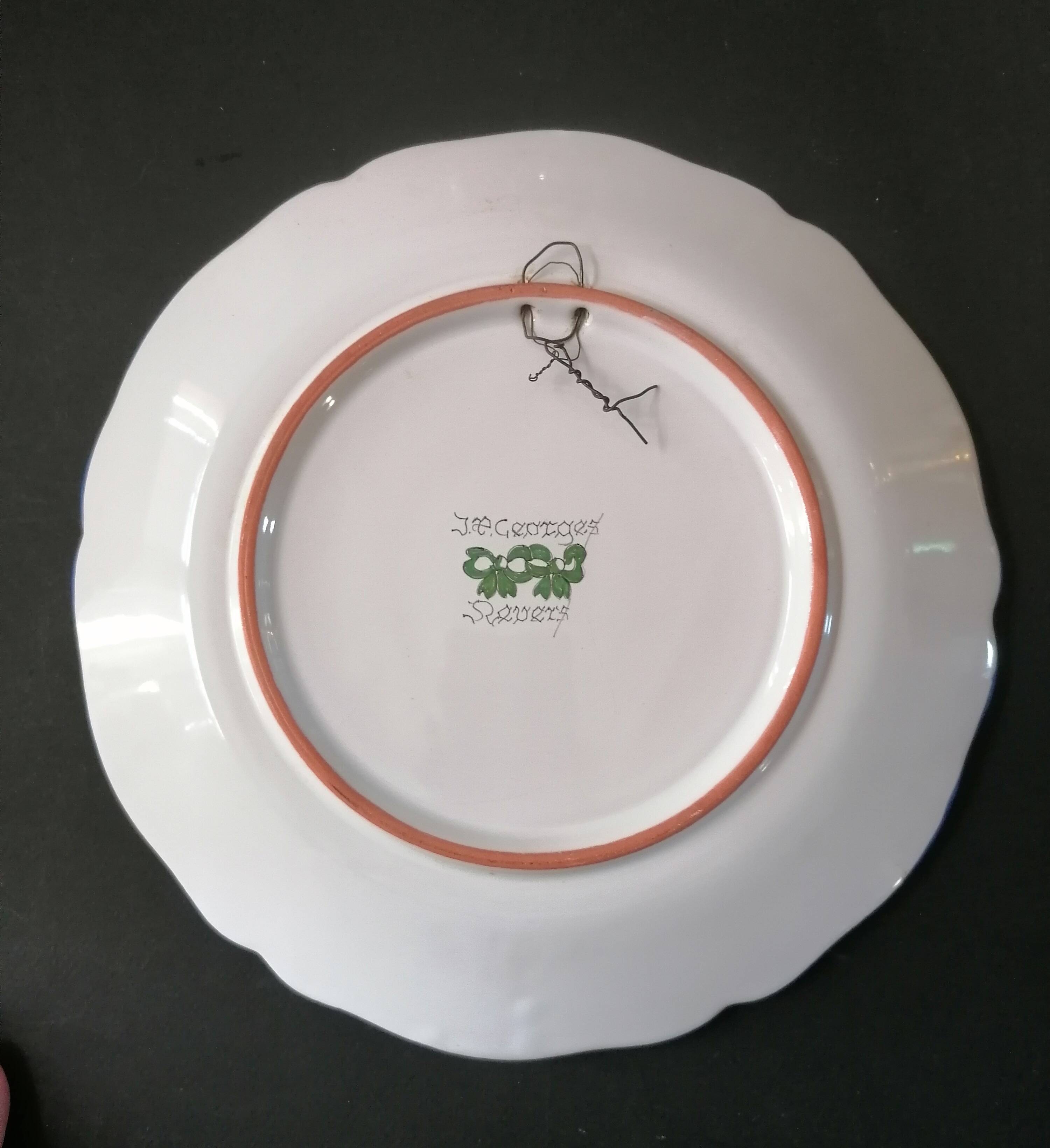 Assiette Nevers 20 ème s
