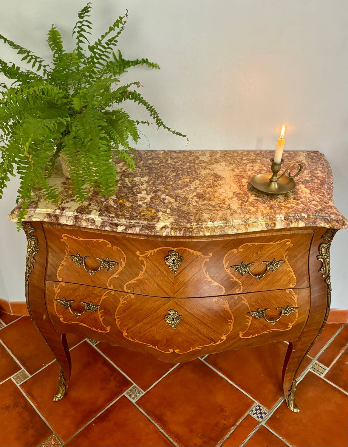 commode de style Louis XV