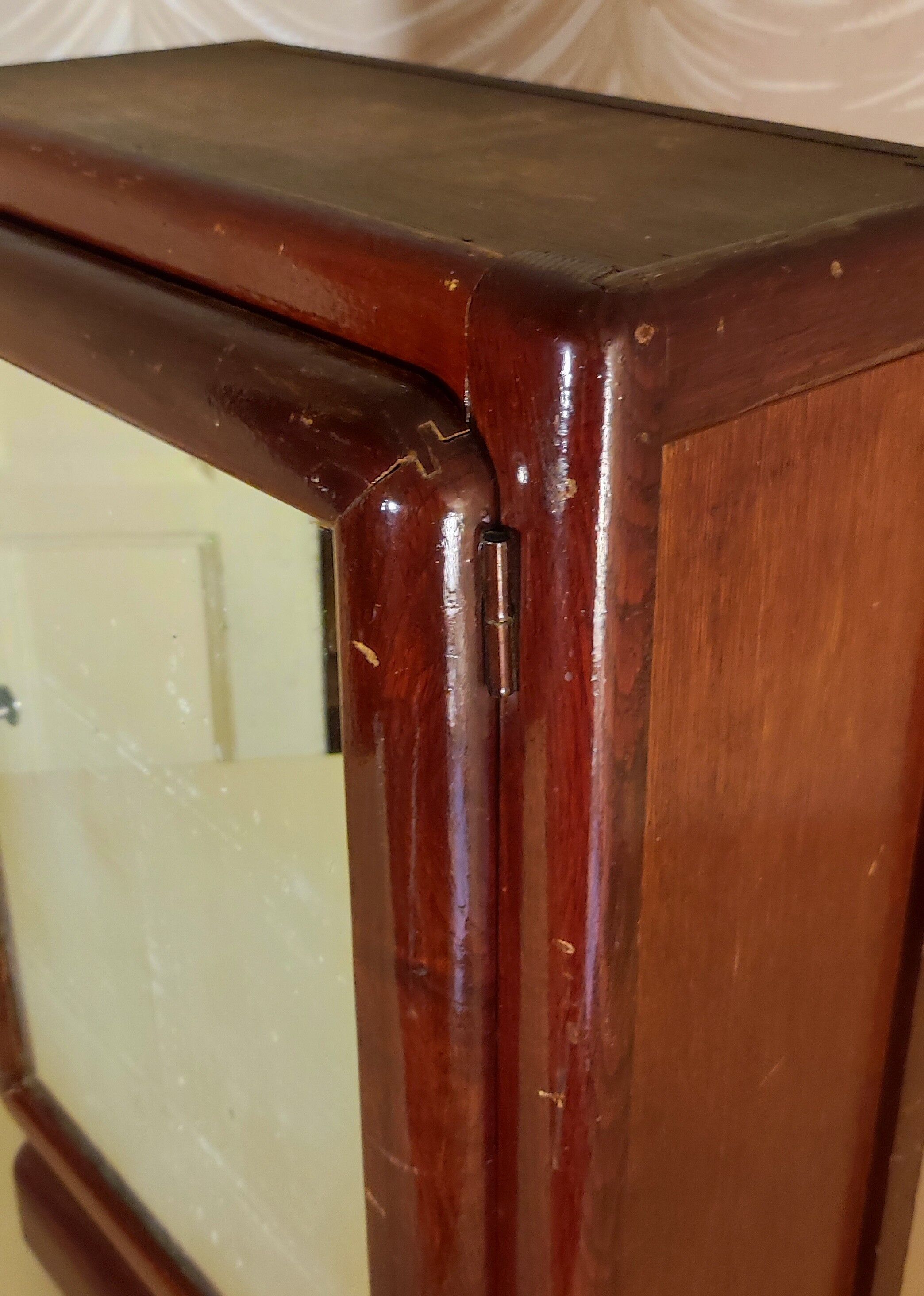 Wall-mounted medicine cabinet circa 1940