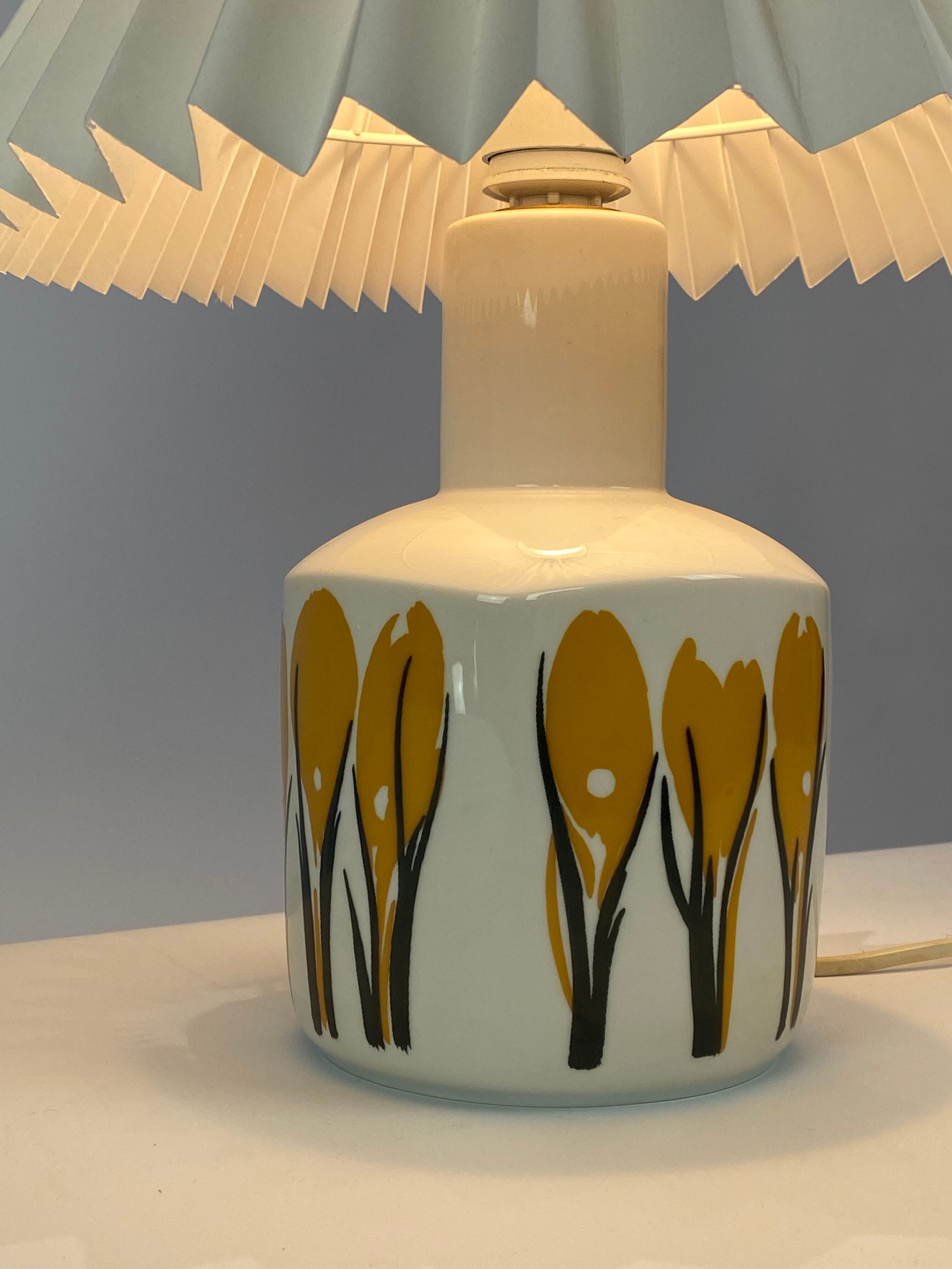 Tablelamp decorated with flowers by Bing and Grøndahl, model 6714/2102, 1960s