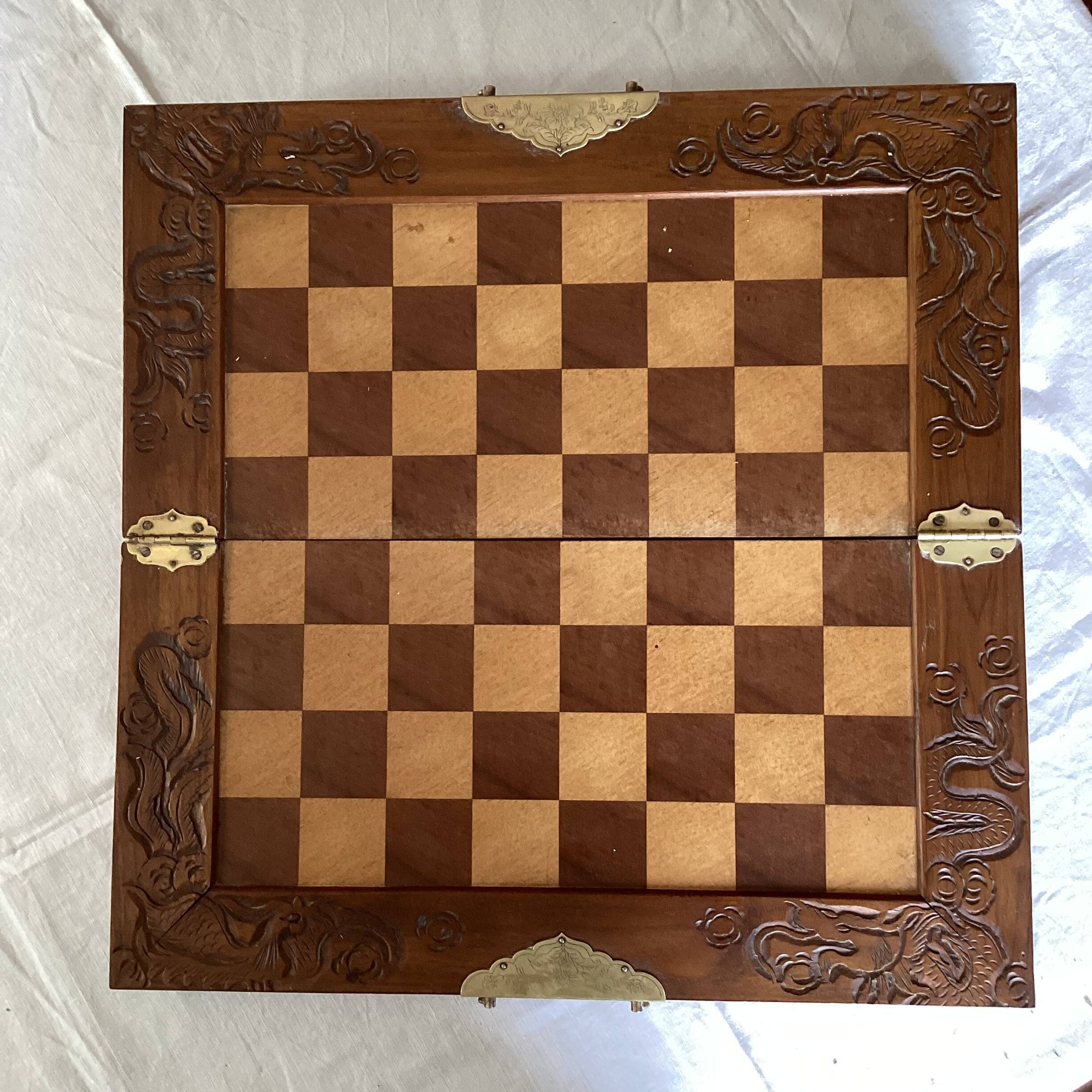 Wooden chess set from the 1960s, dimensions: length - 47.5 cm -