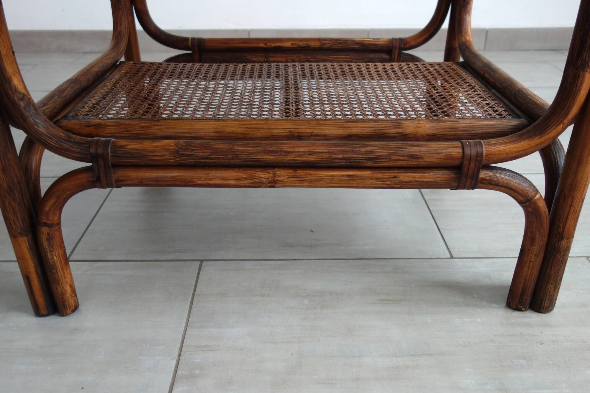 Table basse vintage bambou, rotin et cuir années 60