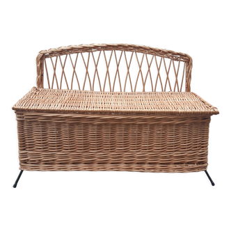 Children's wicker chest bench