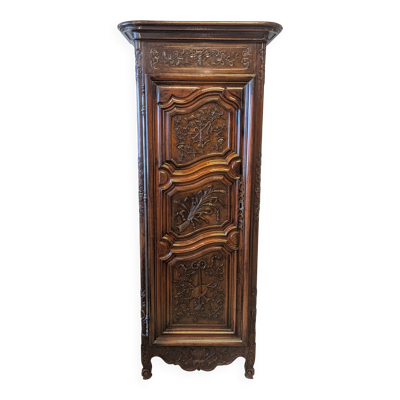 Bonnetière ancienne Louis XV en noyer sculpté – Fin XVIIIᵉ siècle